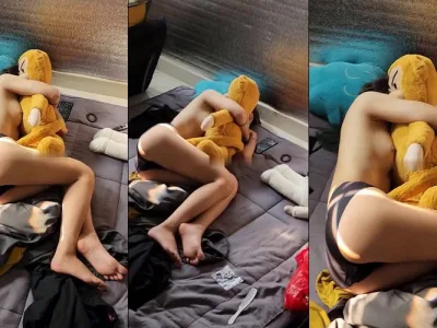 Em sinh viên hàng xóm hớ hênh quá đi ngủ không mặc đồ còn mở cửa